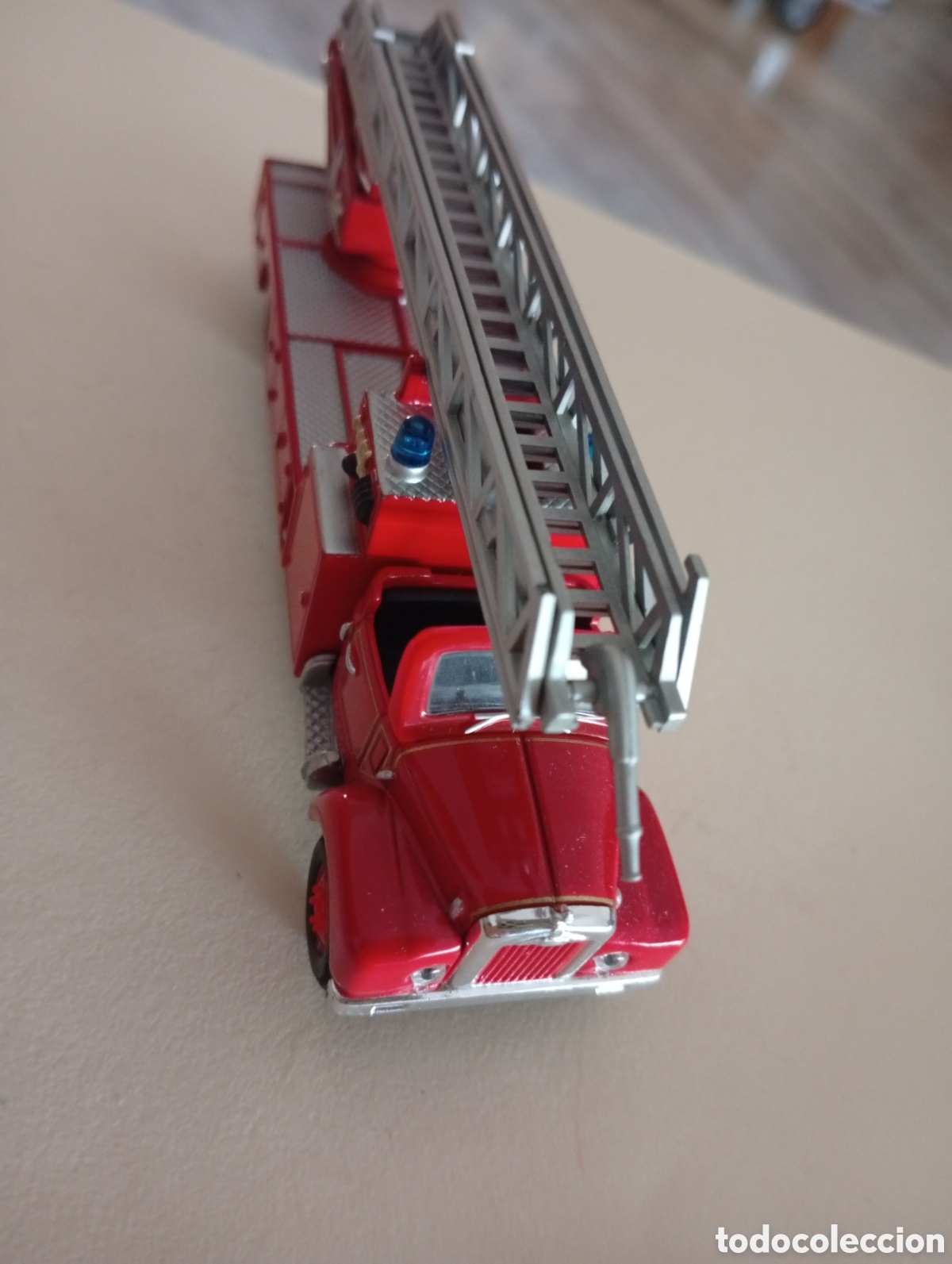 Coches a escala: Coche de bomberos buen estado - Foto 2