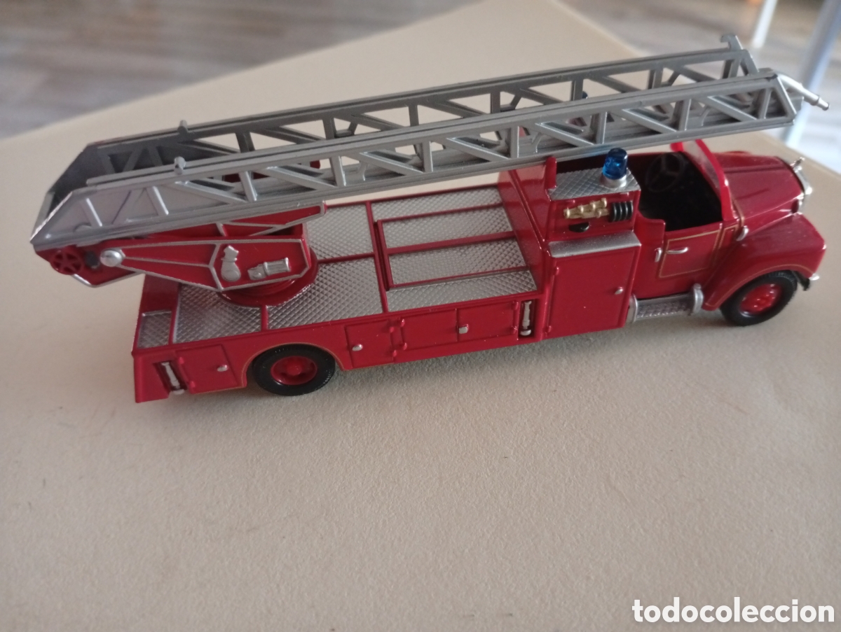Coches a escala: Coche de bomberos buen estado - Foto 3