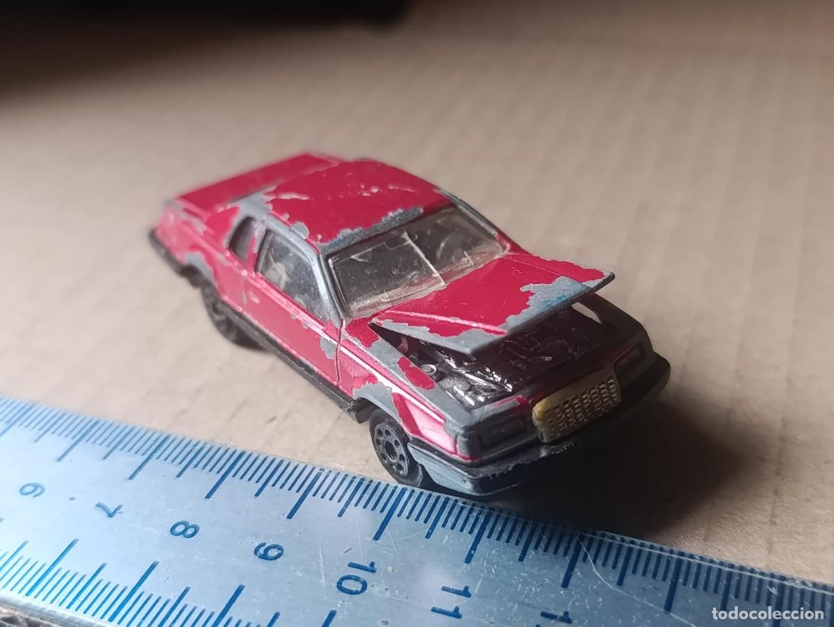 Coches a escala: - FORD THUNDERBIRD - ESC. 1/67 - MAJORETTE - ( ) - Foto 2
