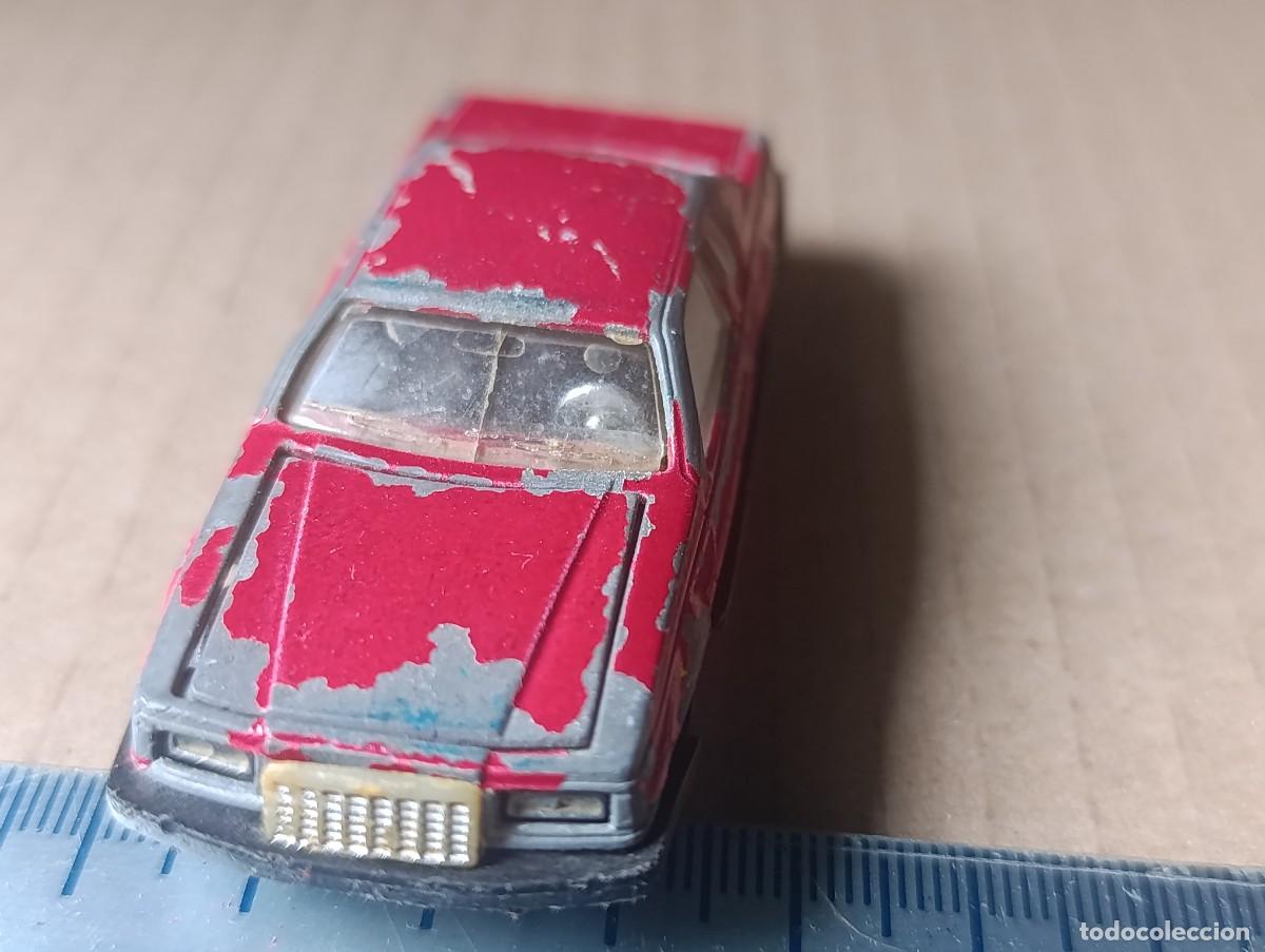 Coches a escala: - FORD THUNDERBIRD - ESC. 1/67 - MAJORETTE - ( ) - Foto 3