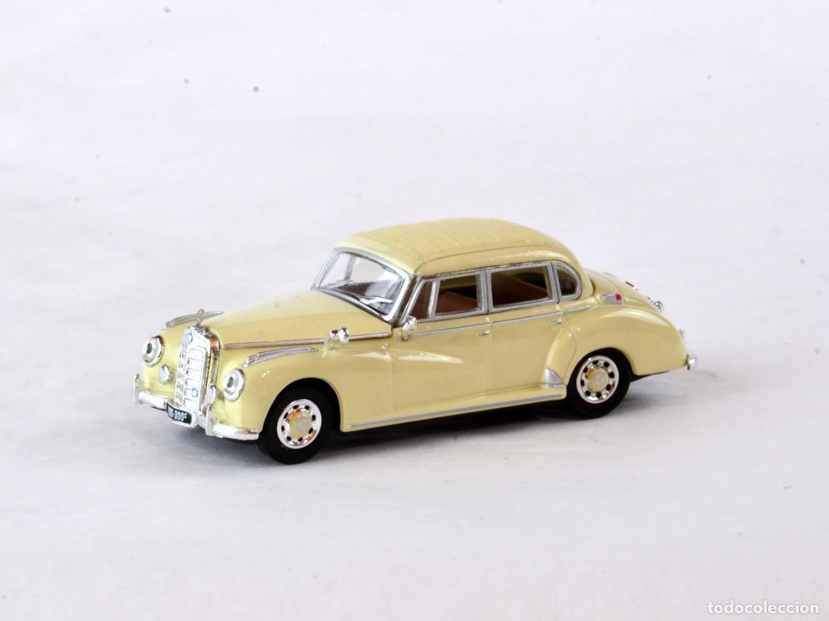Coches a escala: Ricko Escala 1:87 H0 Mercedes Benz 300c (W186) Impecable con Caja