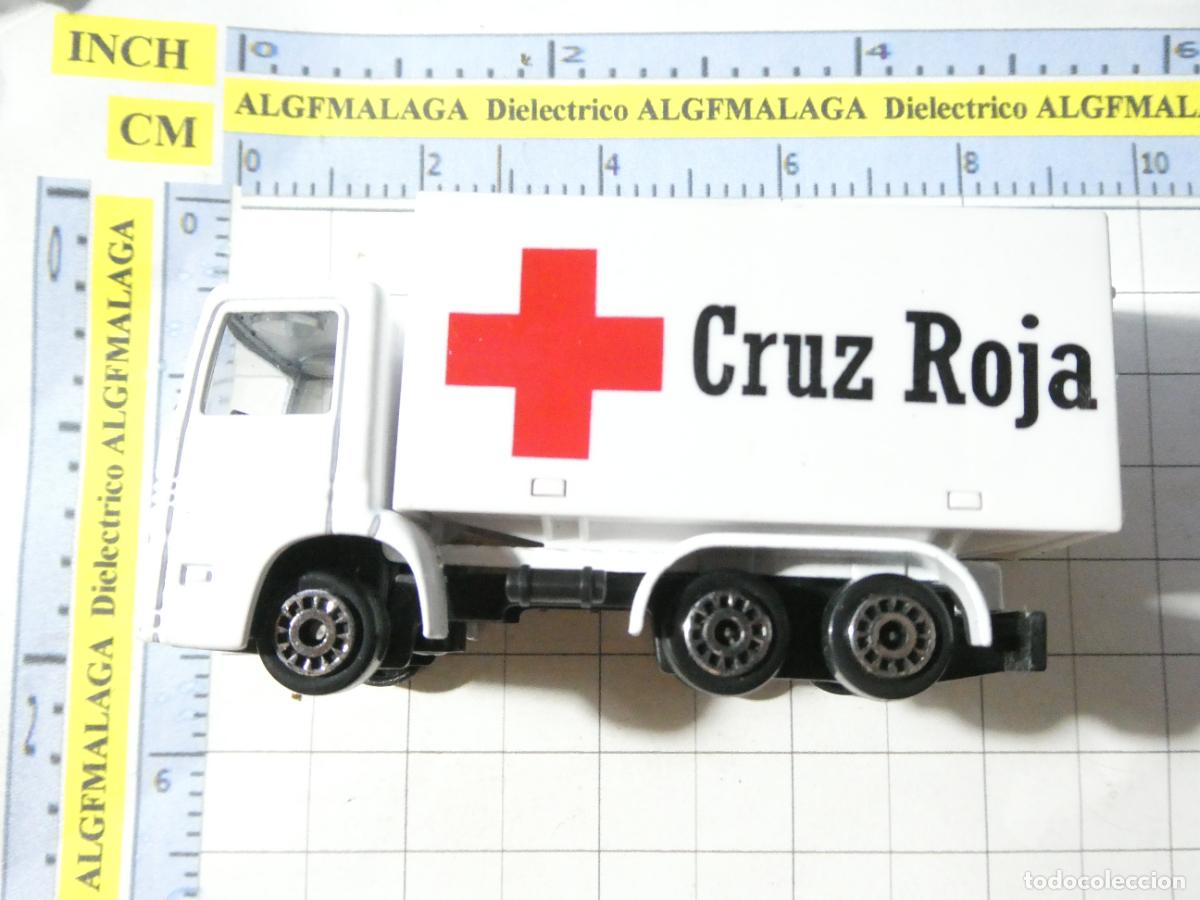 Coches a escala: CAMI&Oacute;N JUGUETE TRAILER AYUDA HUMANITARIA CRUZ ROJA.