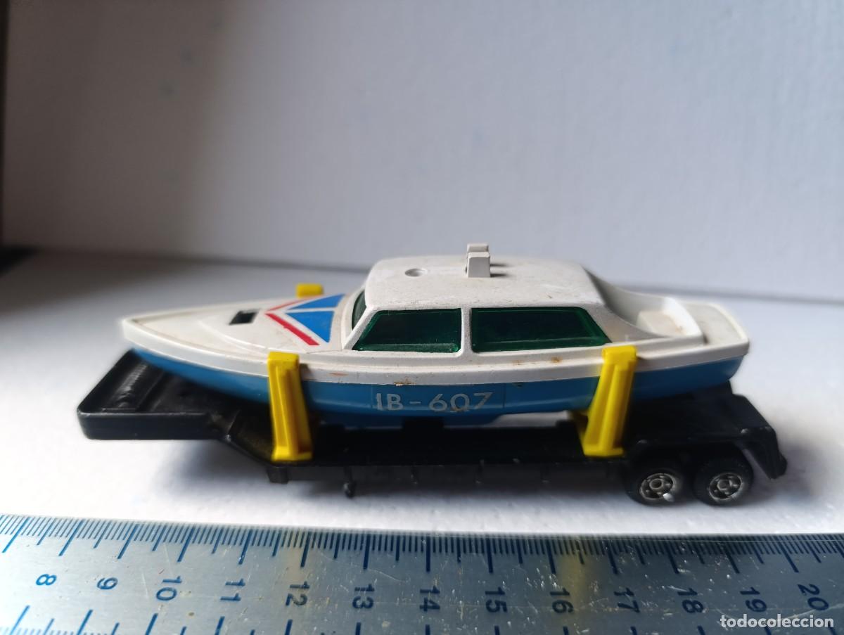 Coches a escala: REMOLQUE DE BARCO - ESC. 1/64 - ESPA&Ntilde;A - GUISVAL - ( TIENE FALTAS )