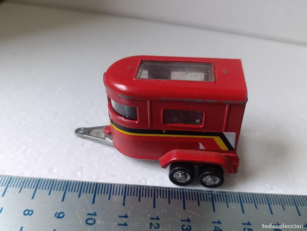 Coches a escala: REMOLQUE DE CABALLOS - ESC. 1/64 - ESPA&Ntilde;A - MIRA - ( FALTA PUERTA ) - COCHE