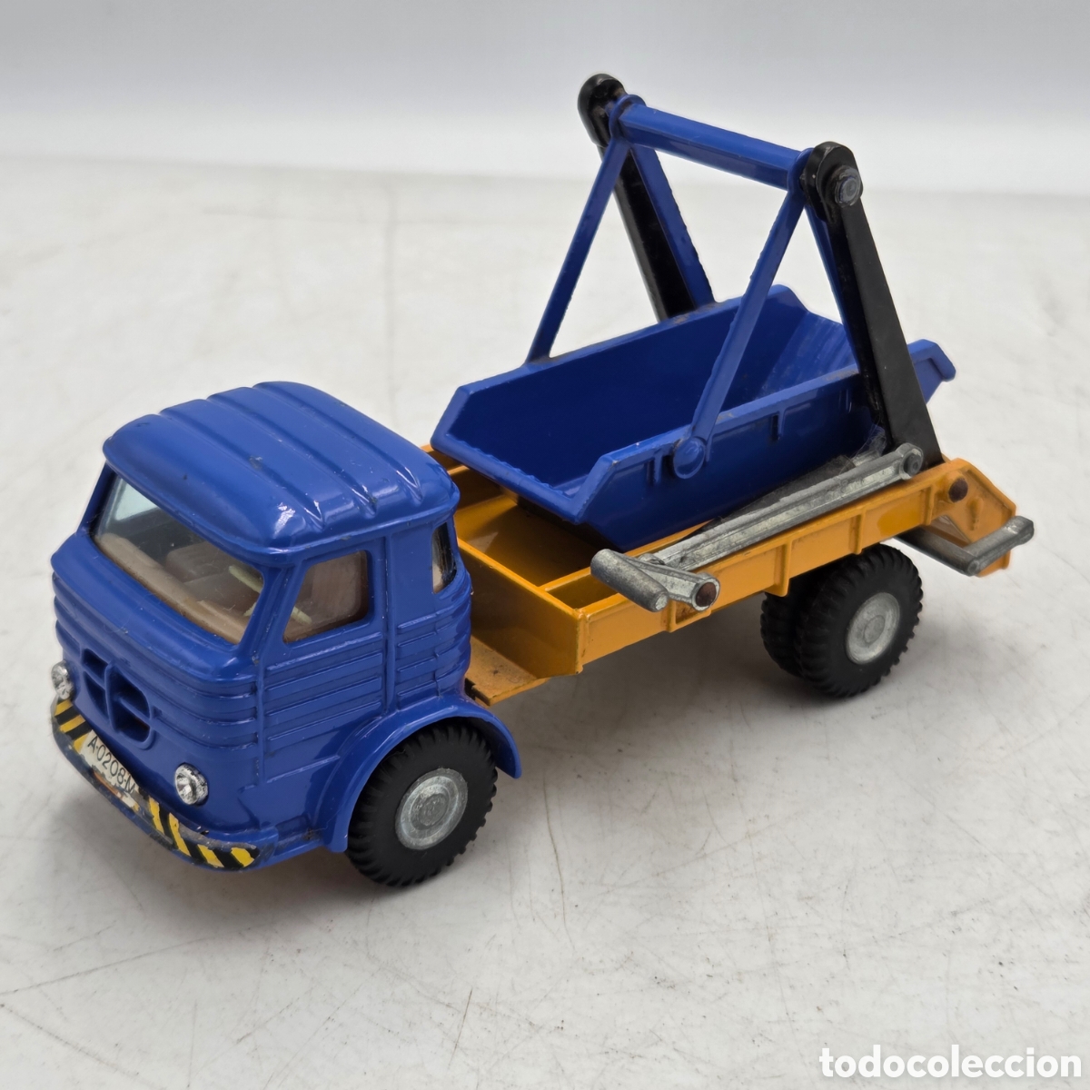 Carros em escala: CAMI&Oacute;N CON CAJON BASCULANTE MINIATURAS JOAL 211 Pegaso Comet Porta Contenedores
