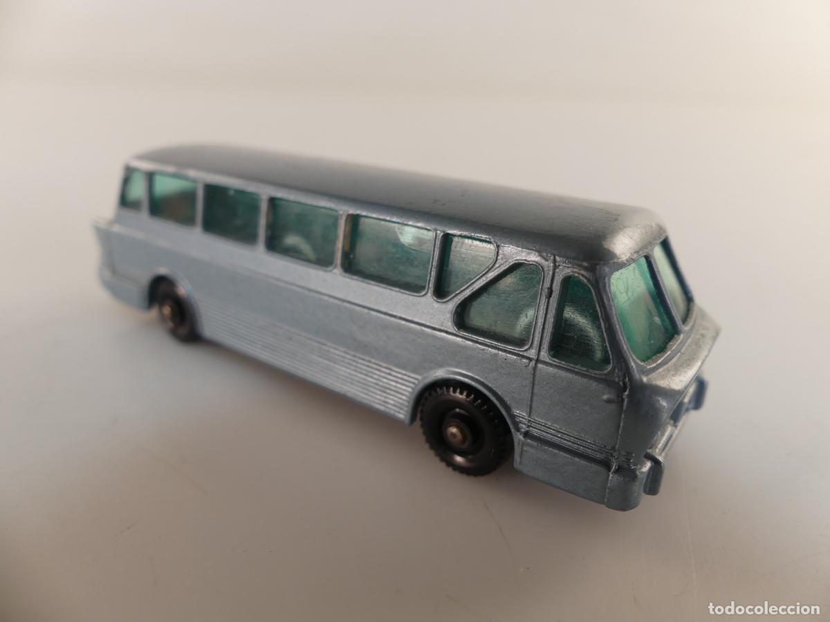 Voitures &agrave; l'&eacute;chelle: LEYLAND ROYAL TIGER COACH BY LESNEY