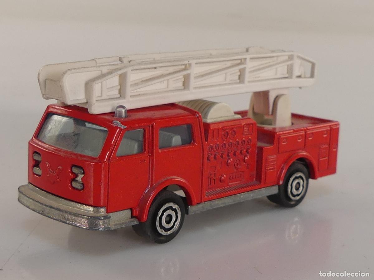 Coches a escala: COCHE DE BOMBEROS POMPIER DE MAJORETTE ESCALA 1/100