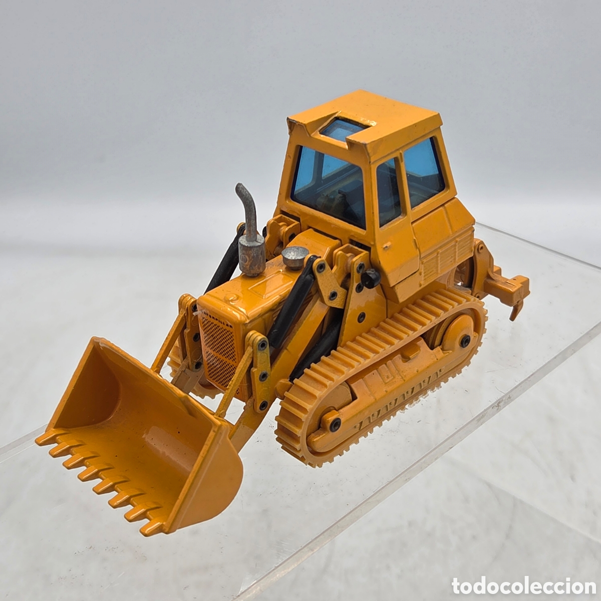 Carros em escala: JOAL 213 EXCAVADORA Escals 1:50