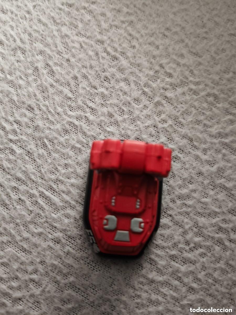 Carros em escala: Micro Machines A&eacute;roglisseur Rouge