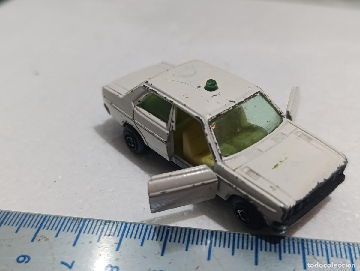 Coches a escala: SEAT 131 - ESC. 1/64 - ESPA&Ntilde;A - GUISVAL - ( ) - COCHE