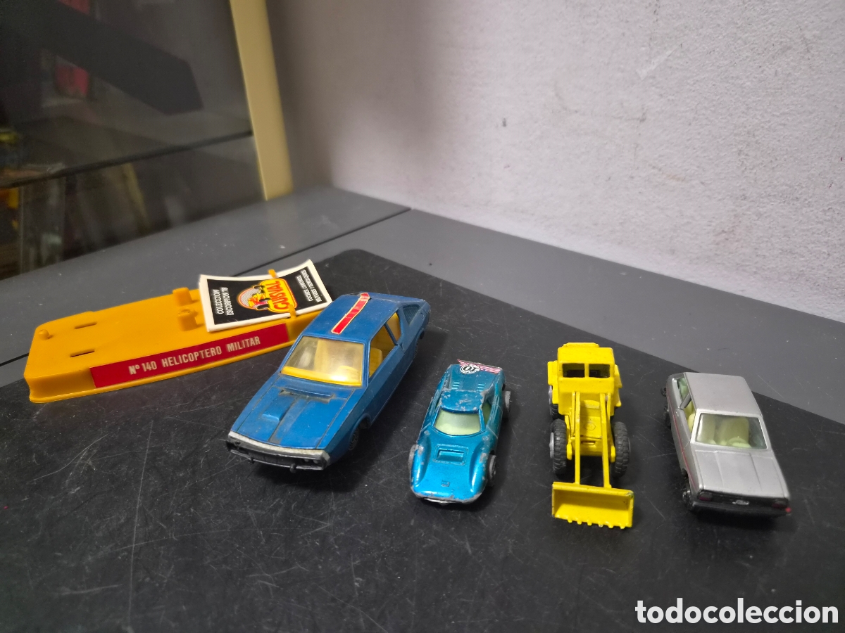 Coches a escala: GUISVAL LOTE DE COCHES Y ACCESORIOS ORIGINALES A&Ntilde;OS 80