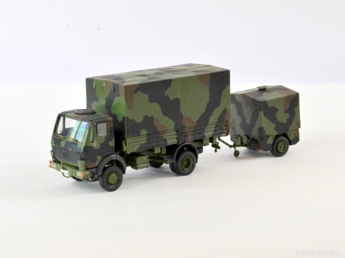 Coches a escala: Roco minitanks Escala 1:87 H0 896 Cami&oacute;n Mercedes Benz NG 1017 y Remolque Impecable con Caja