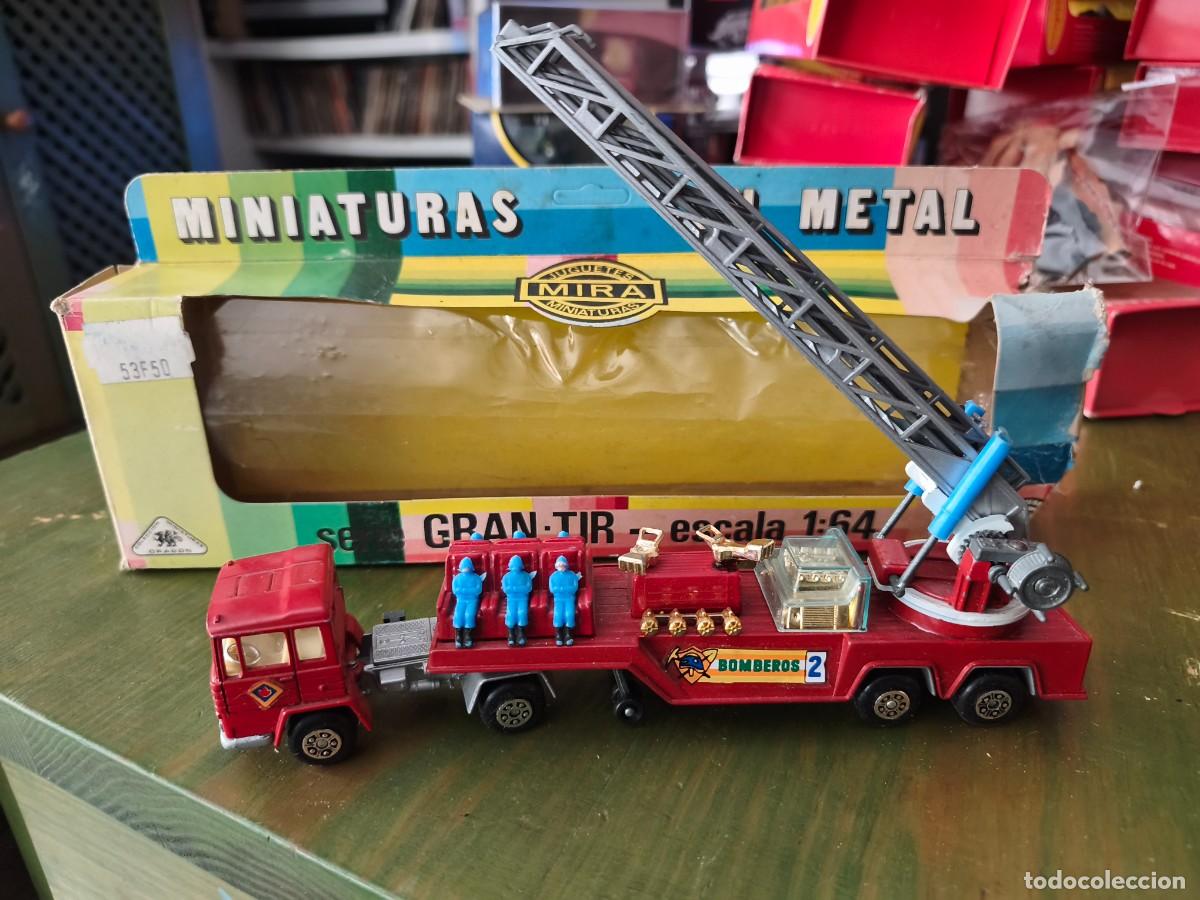Coches a escala: Pegaso cami&oacute;n de bomberos Mira Serie Gran Tir . Completo. Escala 1/64.Miniaturas en Metal. Ref. 109