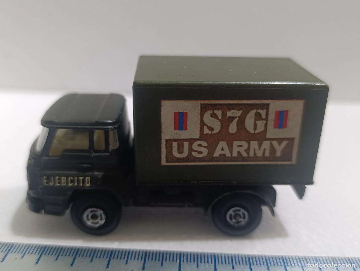 Coches a escala: CAMION BARREIROS 42/38 T MILITAR - ESC. 1/66 - ESPA&Ntilde;A - GUILOY - ( FALTA PUERTA TRASERA ) - COCHE