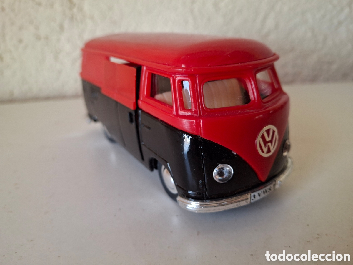Auto in scala: FURGONETA VOLKSWAGEN 12 CM X 5 CM X 6 CM