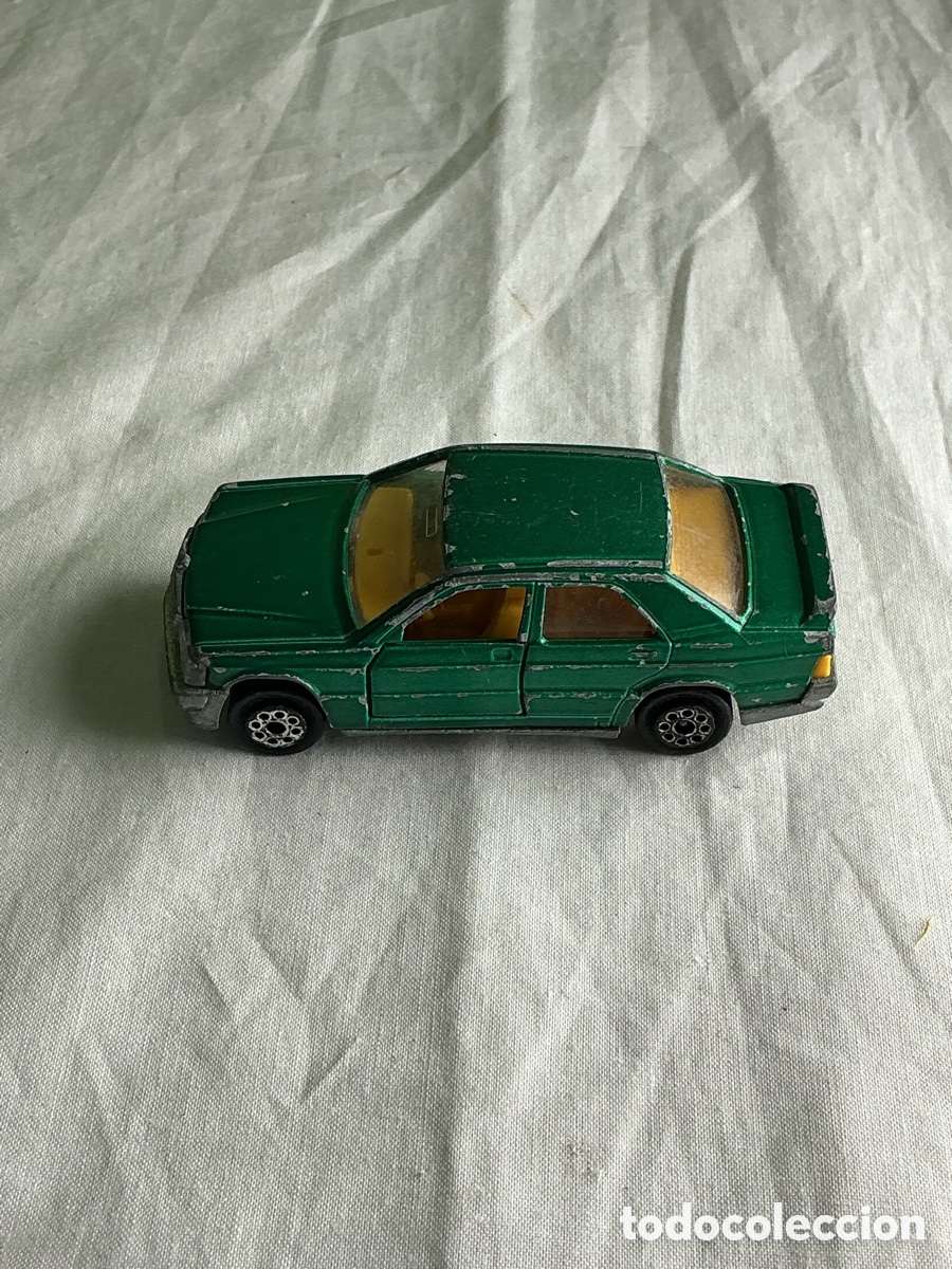 Coches a escala: Majorette Mercedes-Benz 190 E 2.3-16 N&ordm; 251 &ndash; Escala 1/59 &ndash; Made in France &ndash; Vintage