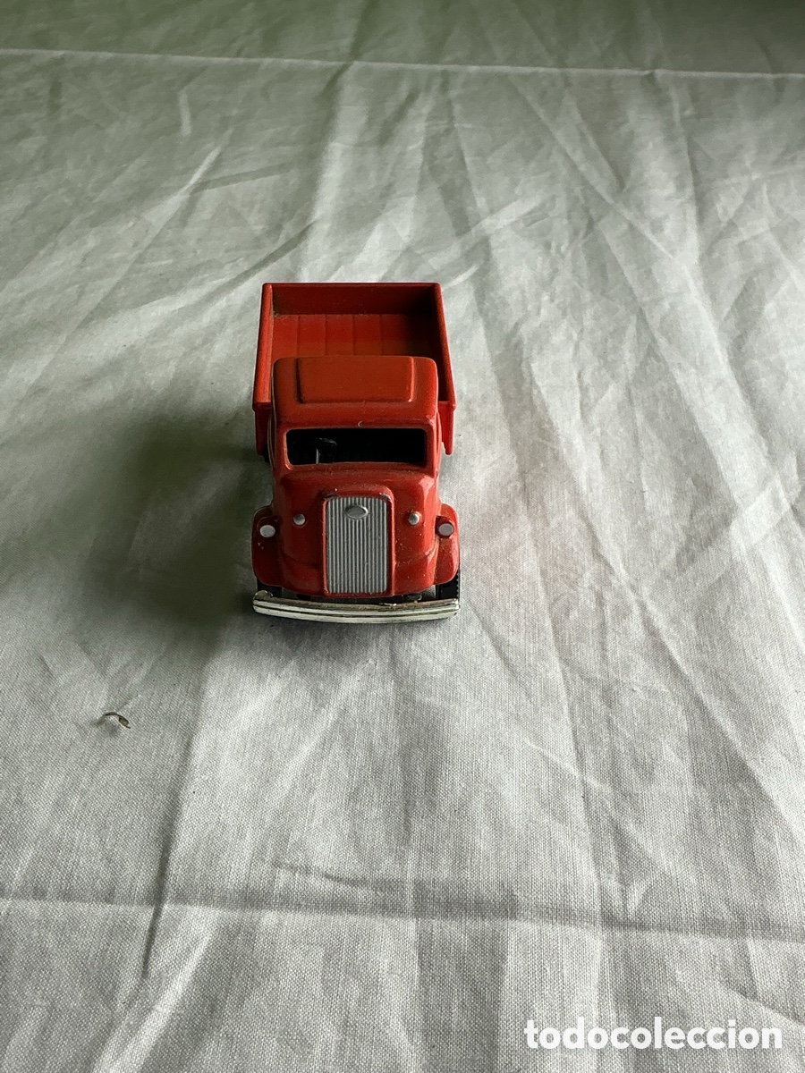 Coches a escala: Corgi Fordson 7V Truck Cami&oacute;n Cl&aacute;sico Rojo &ldquo;Since 1883&rdquo; &ndash; Vintage