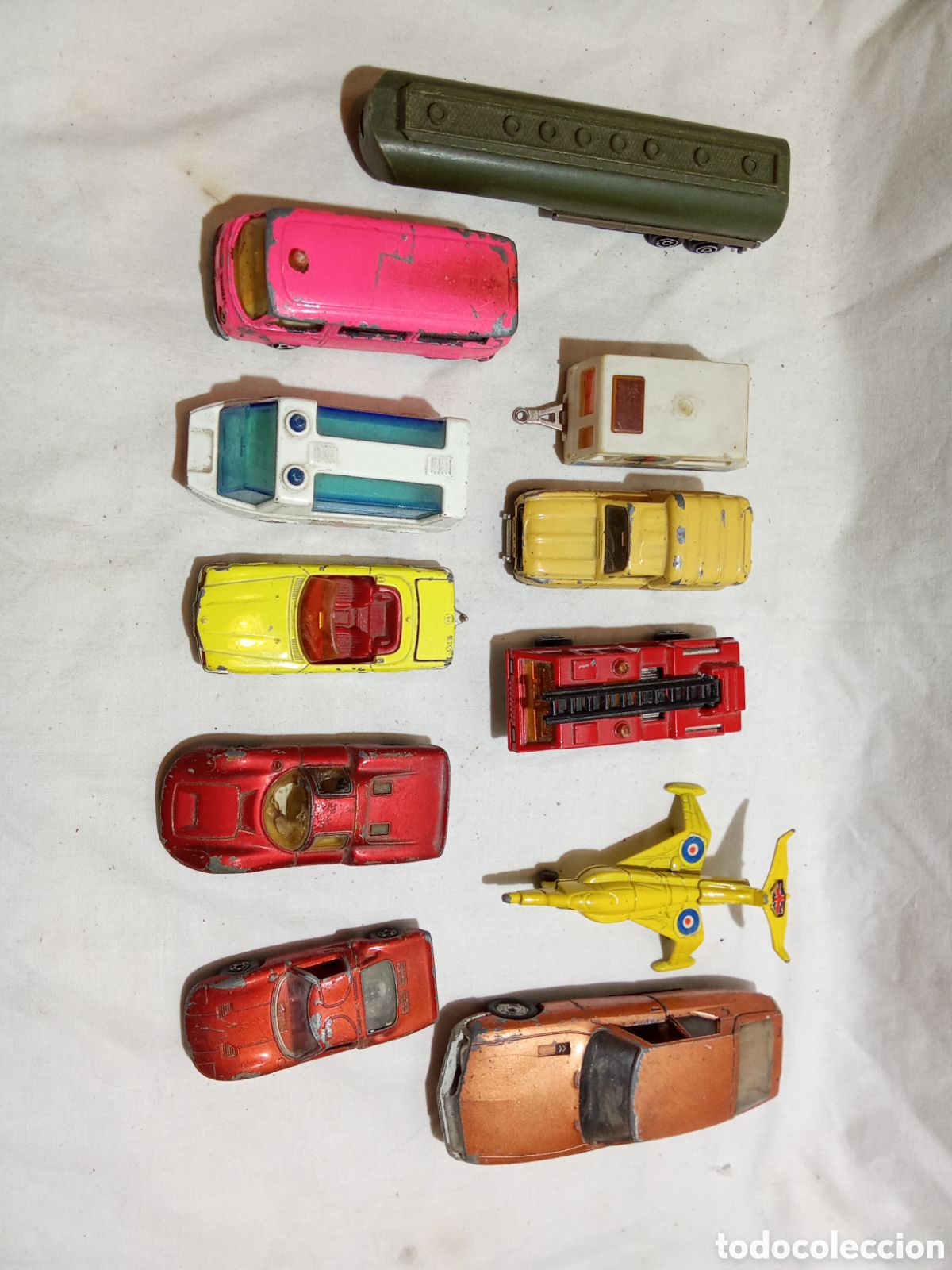 Coches a escala: LOTE DE 10 COCHES MAJORETTE, MATCHBOX Y S&Oacute;LIDO - Foto 3