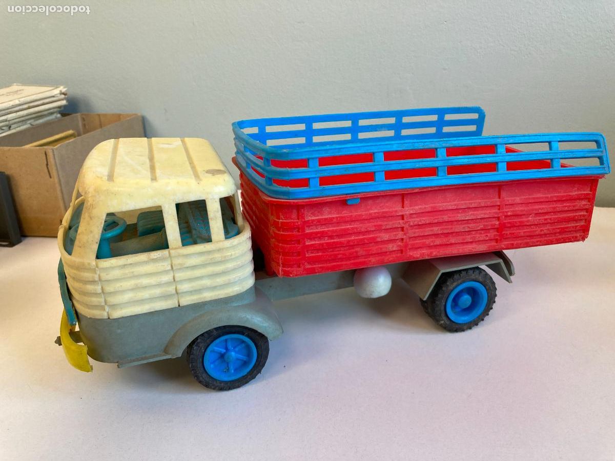 Coches a escala: CAMION PEGASO EN PLASTICO, CAJA ABIERTA 27cm DE LARGO