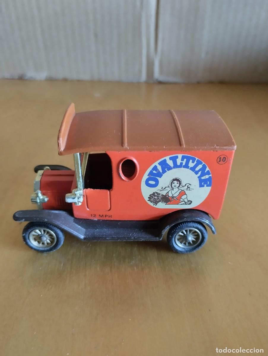 Coches a escala: LLEDO --- DAYS GONE -FORD VAN OVALTINE