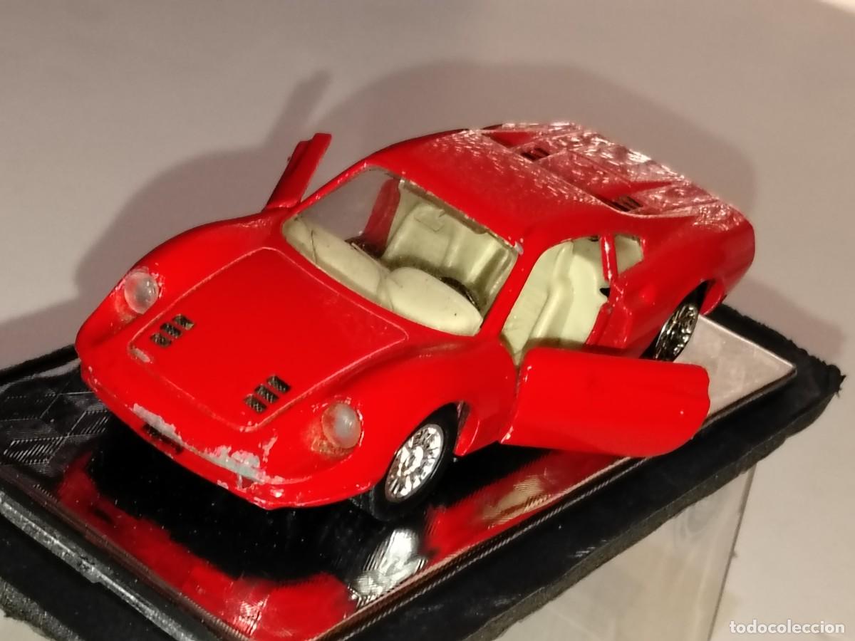 Auto in scala: FERRARI DINO 246 GT 1/36 MAISTO 1969