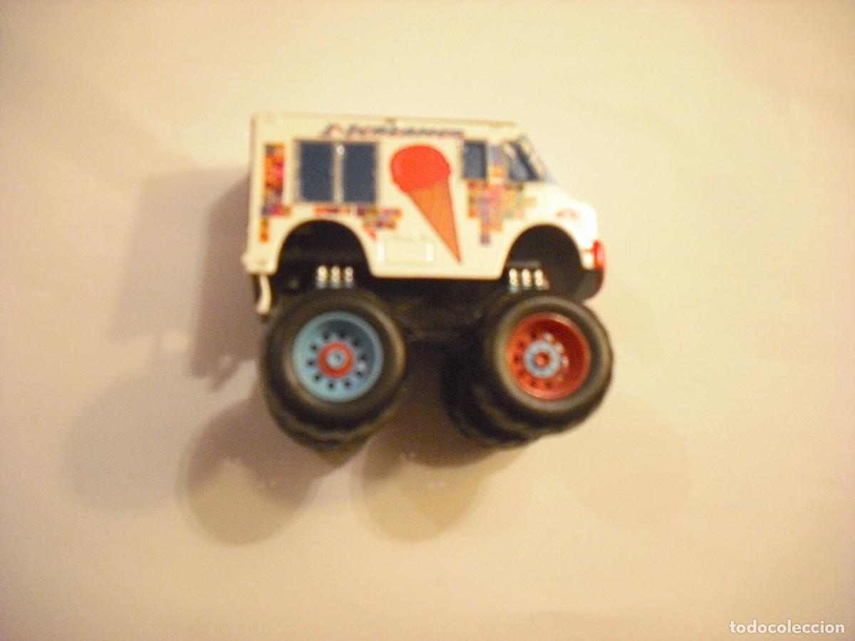 Coches a escala: CAMION DE HELADO MONSTER TRUCK -CARS - DISNEY PIXAR