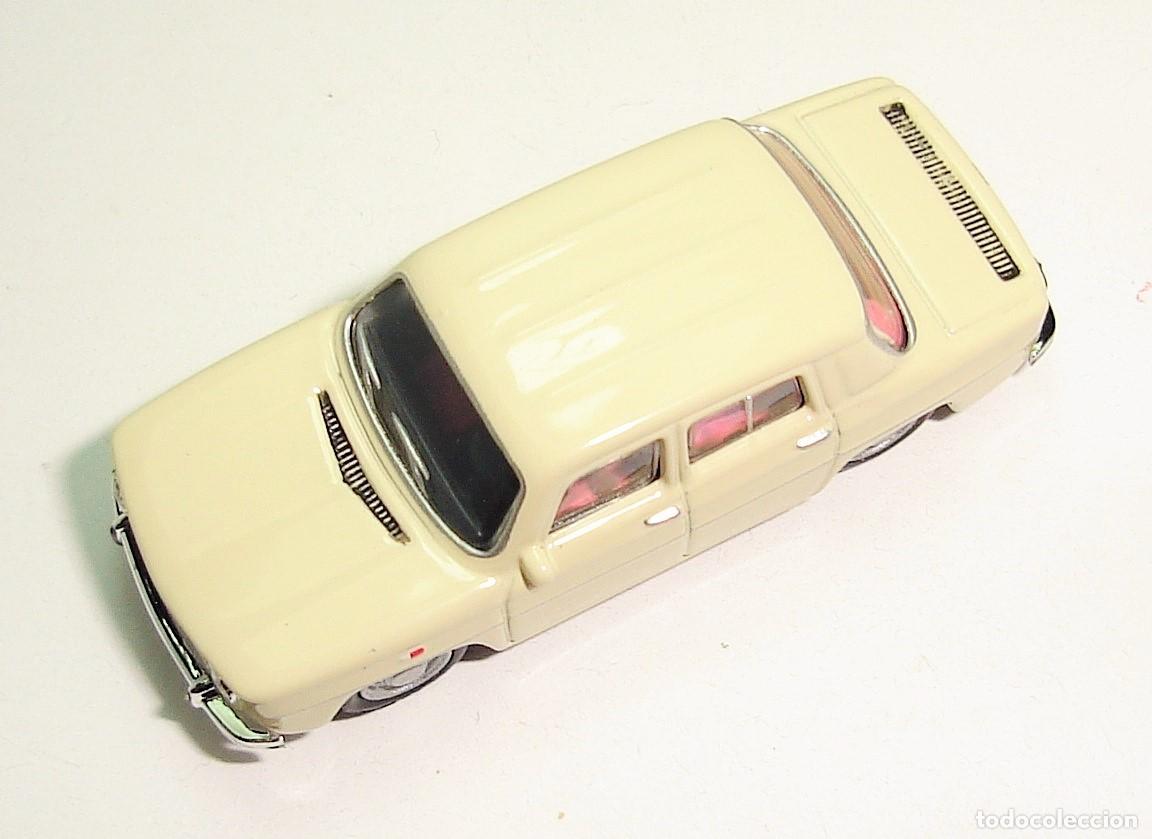 Coches a escala: RENAULT 8 NOREV UNIVERSAL HOBBIES ESCALA 1:87 - Foto 5