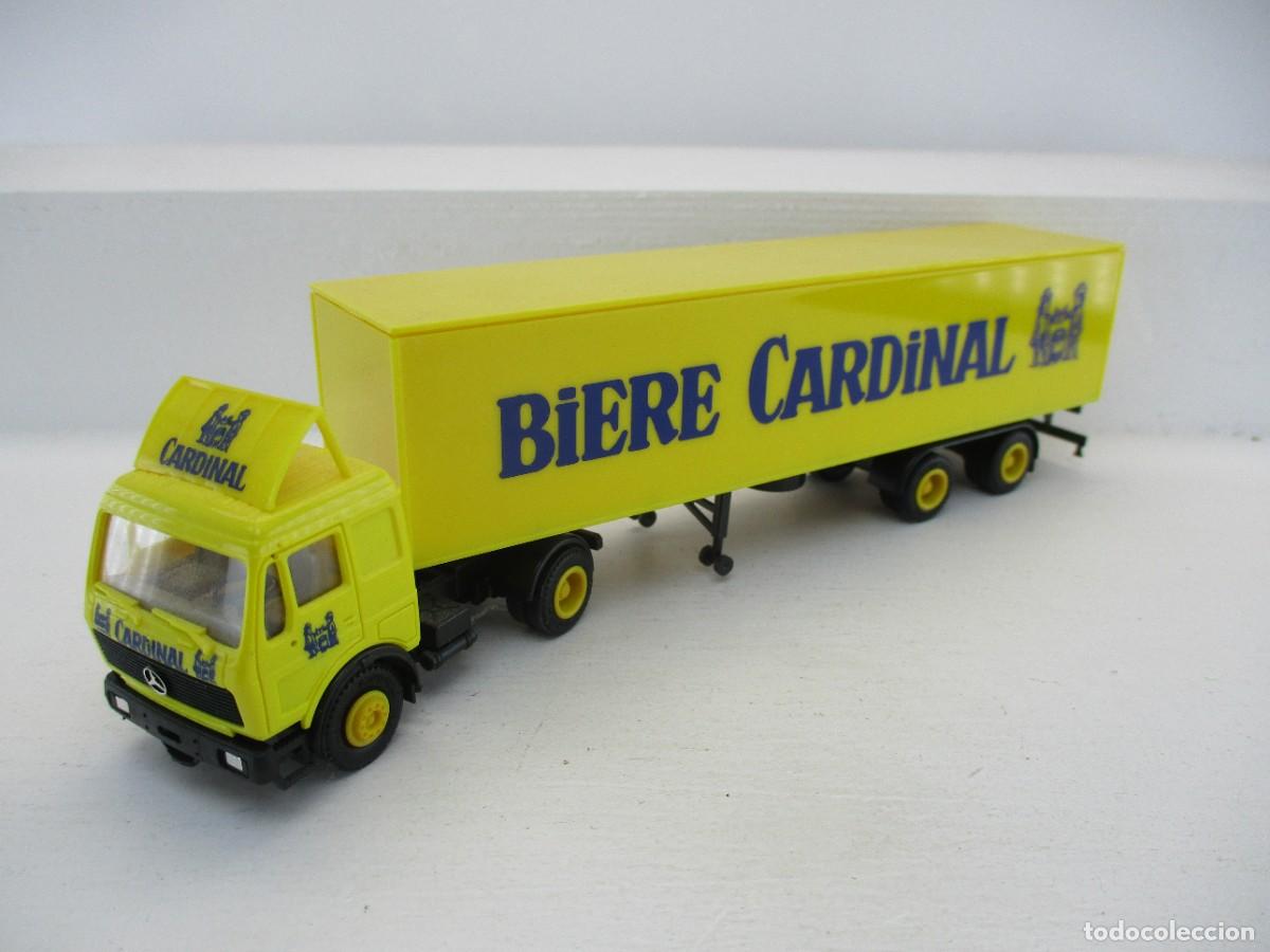 Auto in scala: CAMION HERPA 1:87 REF HC
