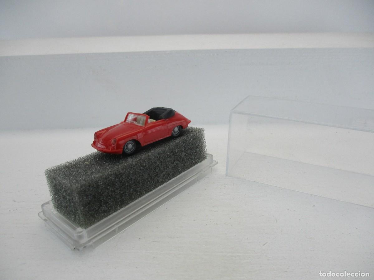 Coches a escala: COCHE ESCALA 1:87 REF DG