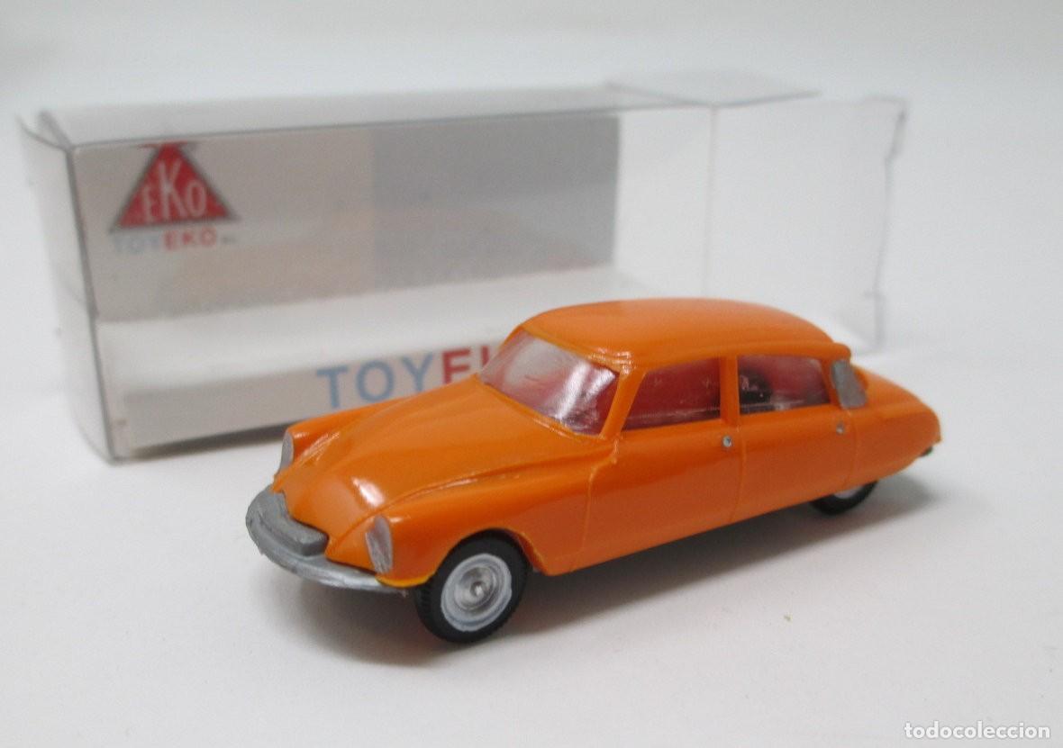 Coches a escala: Coche de Eko Toyeko - Escala 1/87 - Citro&euml;n DS 19