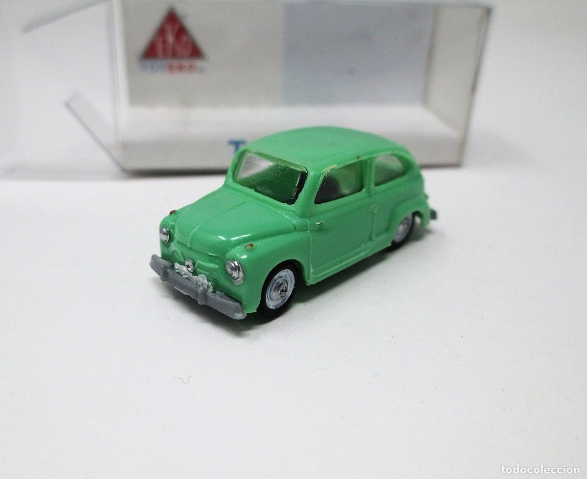 Coches a escala: Coche de Eko Toyeko - Escala 1/87 - Seat 600