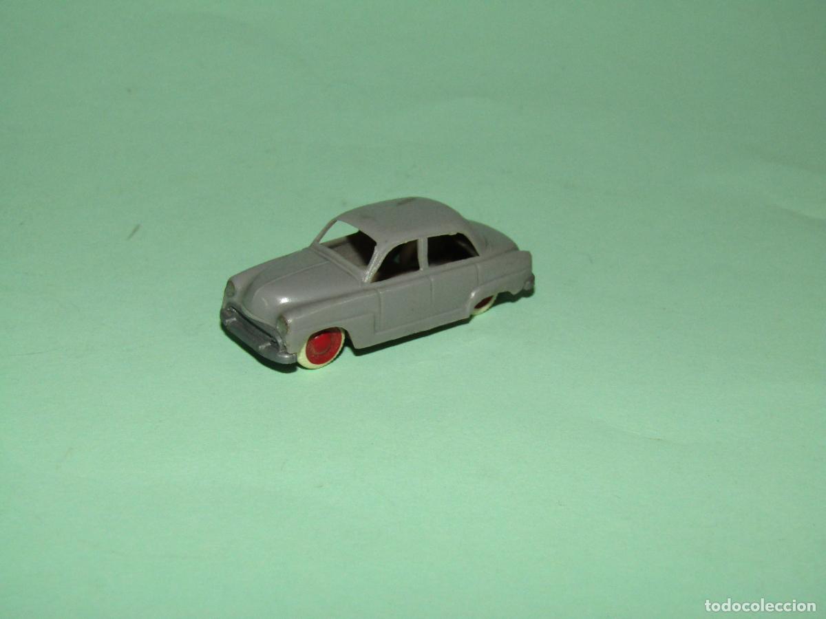 Coches a escala: Antiguo SIMCA ARONDE en Escala 1/86 *H0* de Made in France