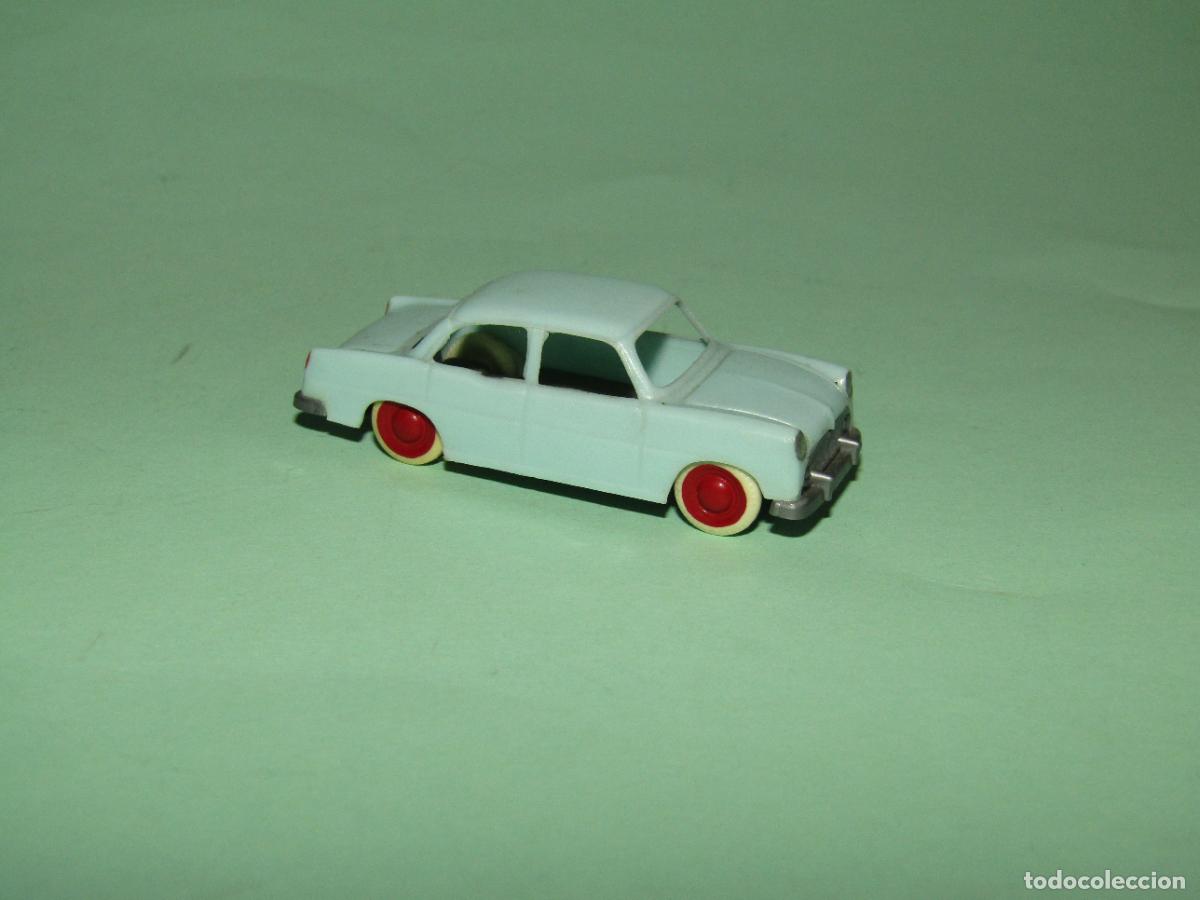 Coches a escala: Antiguo SIMCA ARIANE Tibur&oacute;n en Escala 1/86 *H0* de JOUEF Made in France