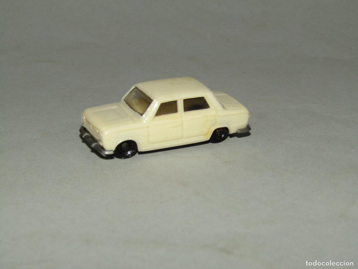 Coches a escala: Antiguo SEAT 124 en Escala 1/86 *H0* de EKO Made in Spain