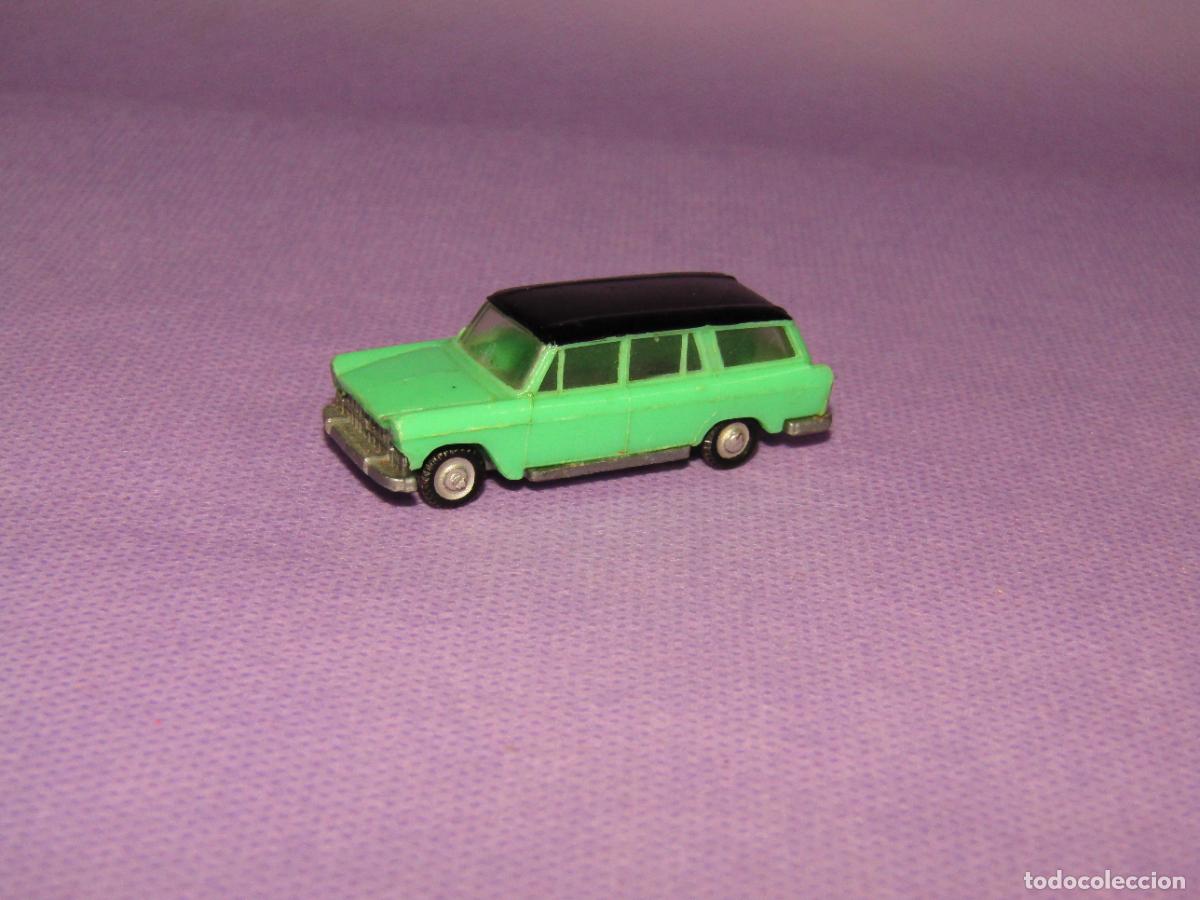 Coches a escala: Antiguo FIAT 1800 FAMILIAR en Escala 1/86 *H0* de EKO Made in Spain