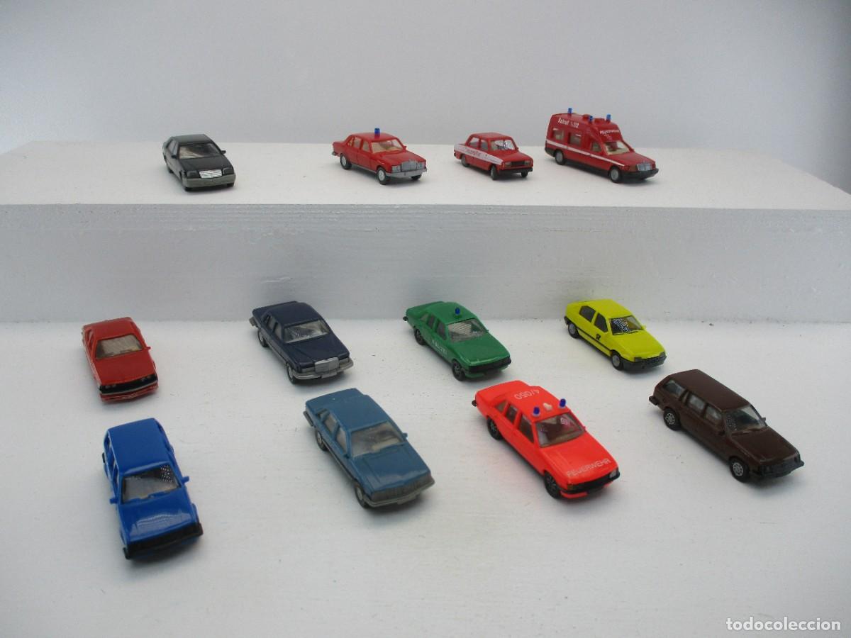 Coches a escala: LOTE DE COCHES ESCALA 1:87 REF LIBR