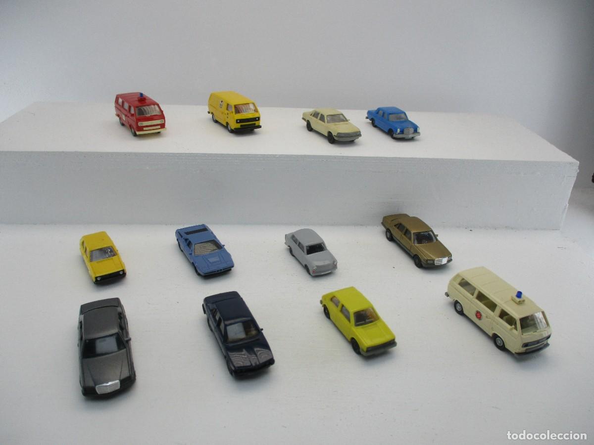 Coches a escala: LOTE DE COCHES ESCALA 1:87 REF LIBR