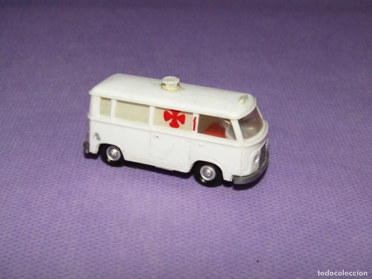 Coches a escala: Antigua Furgoneta FORD FK Ambulancia en Escala 1/86 *H0* de EKO Made in Spain