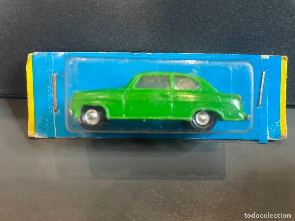 Coches a escala: EKO - BORGWARD ISABELLA - VERDE - ESCALA 1/86 - 2109