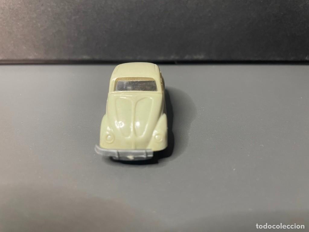 Coches a escala: EKO - VOLSKWAGEN BEETLE - ESCARABAJO - GRIS - ESCALA 1/88