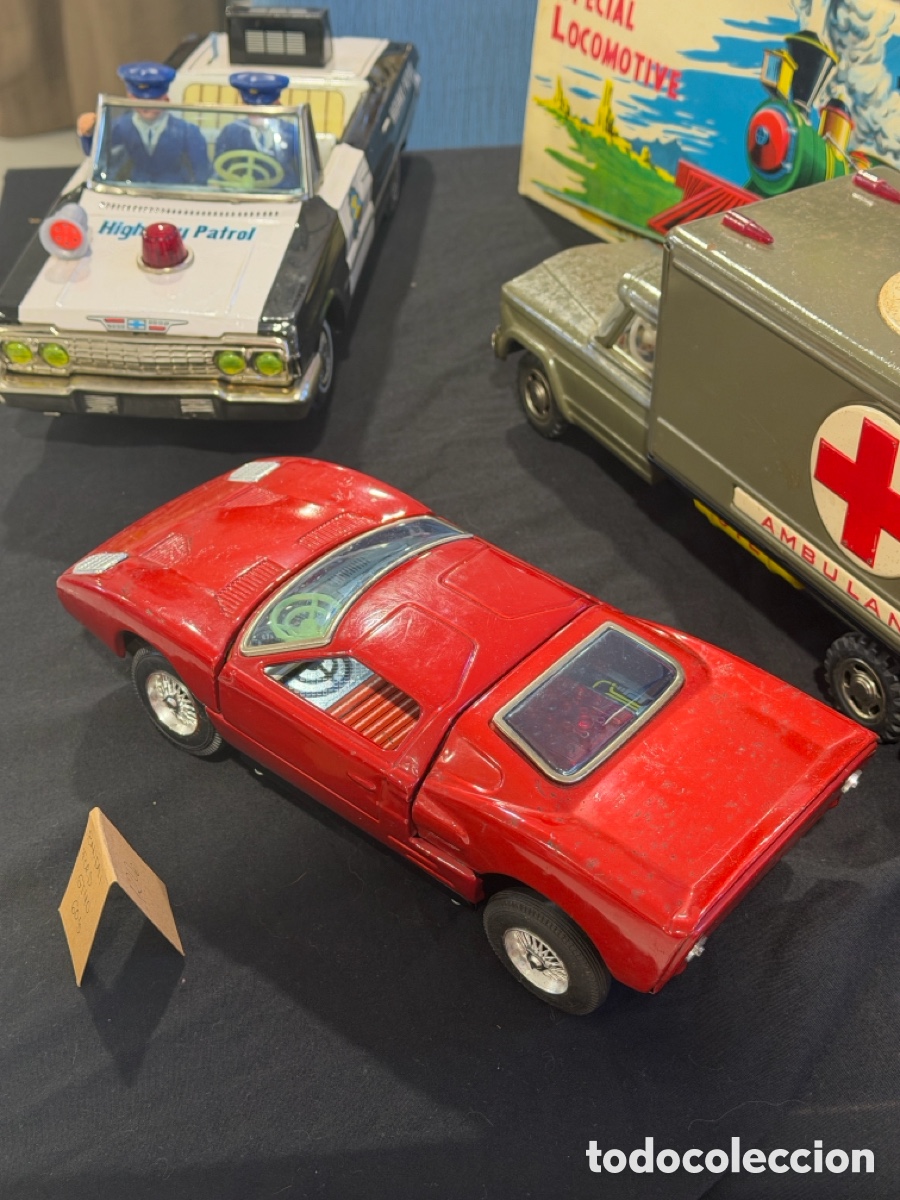 Coches a escala: Ford GT40. Bandai. Hojalata. Funcionando