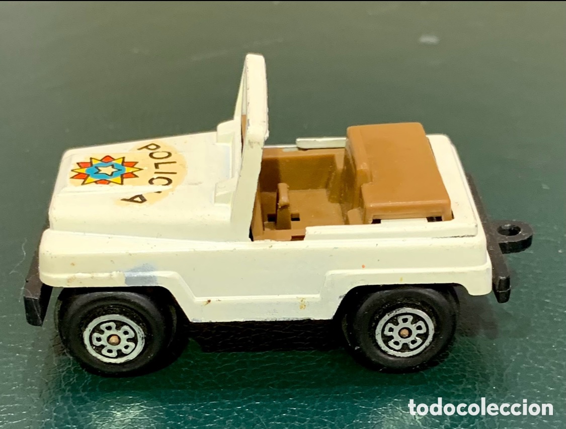 Coches a escala: Juguete. Coche. Jeep de Polic&iacute;a. GUISVAL. Ref. 584. Made in Spain.