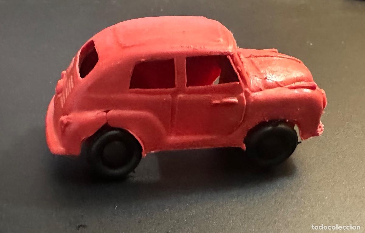 Coches a escala: SEAT 600 primera serie. Pl&aacute;stico escala 1:50 . Fabricante: G.Mezquita. Miniatura de colecci&oacute;n
