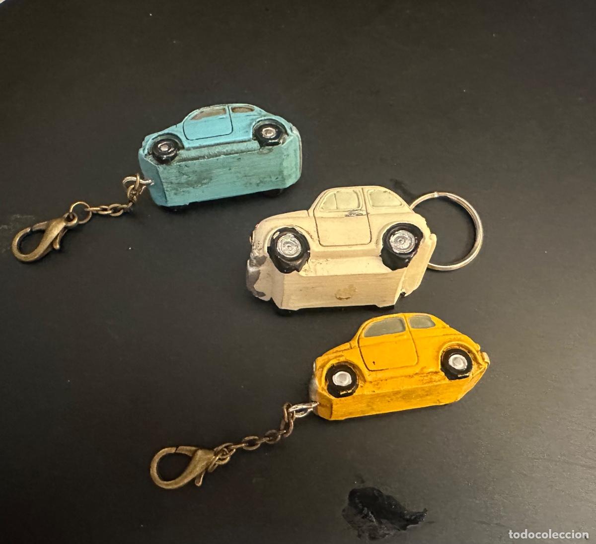 Coches a escala: Lote 3 llaveros de colecci&oacute;n con forma del cl&aacute;sico Fiat 500 escala aproximada 1:72 A&ntilde;os 70-80