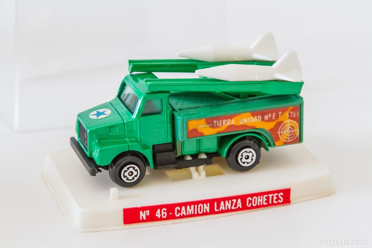 Coches a escala: Coche miniatura Guisval Camion Volvo Lanza Cohetes 46