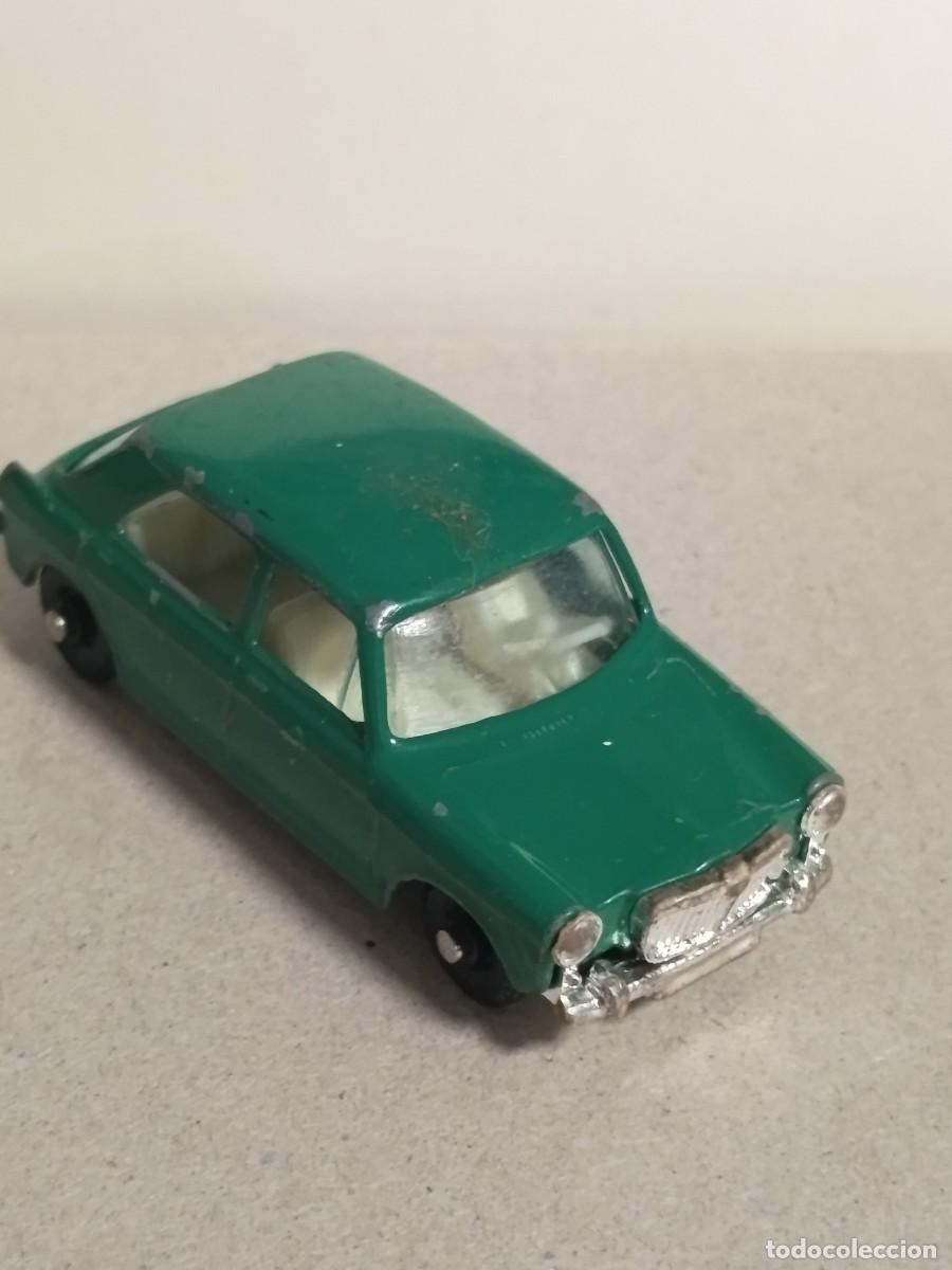 Coches a escala: COCHE METALICO INTERNATIONAL PAYA MG 1100 N&deg;2111 MADE IN SPAIN CON CONDUCTOR