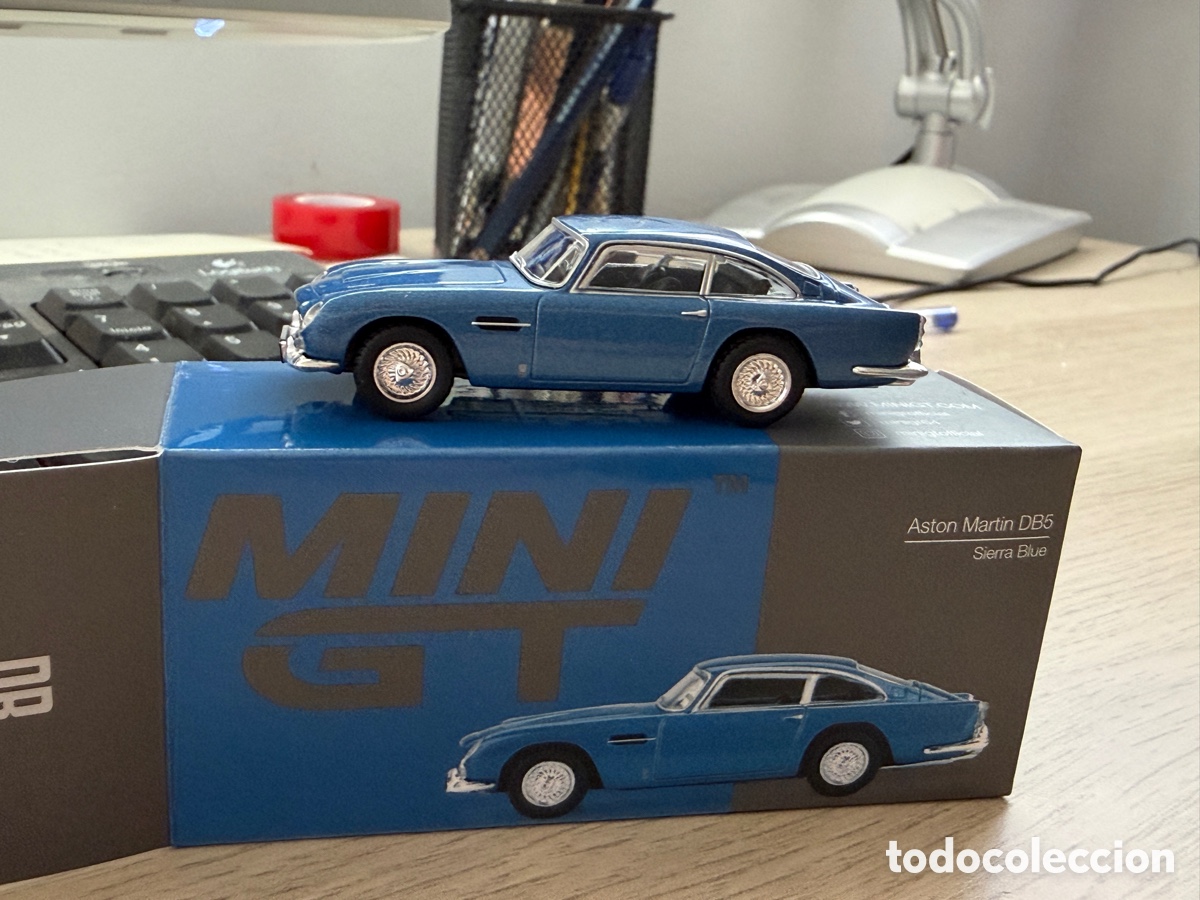 Coches a escala: Mini GT Aston Martin DB5 1965 Sierra Blue 1:64