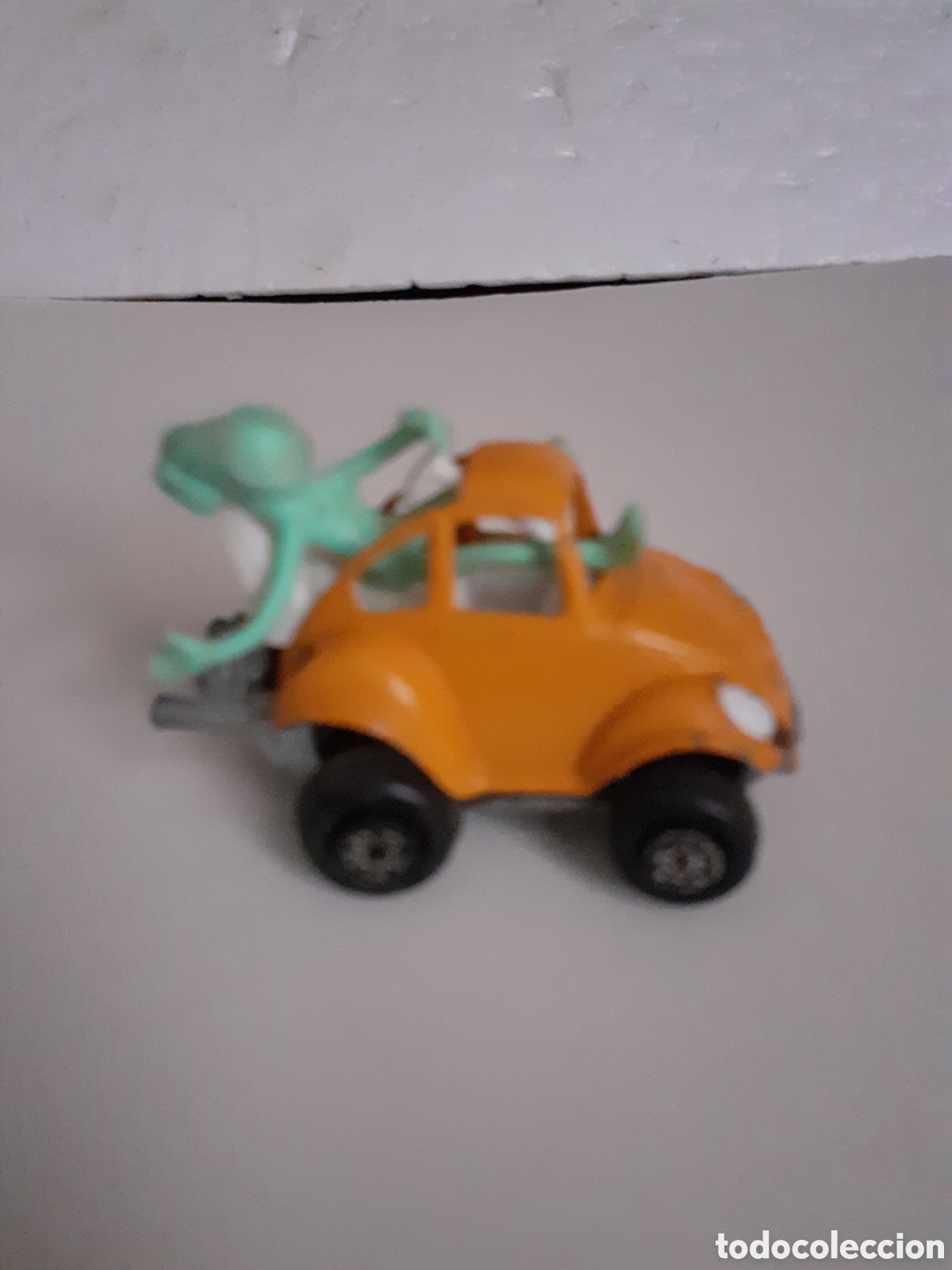 Coches a escala: GUISVAL VOLKSWAGEN GO BUG CON PERSONAJE