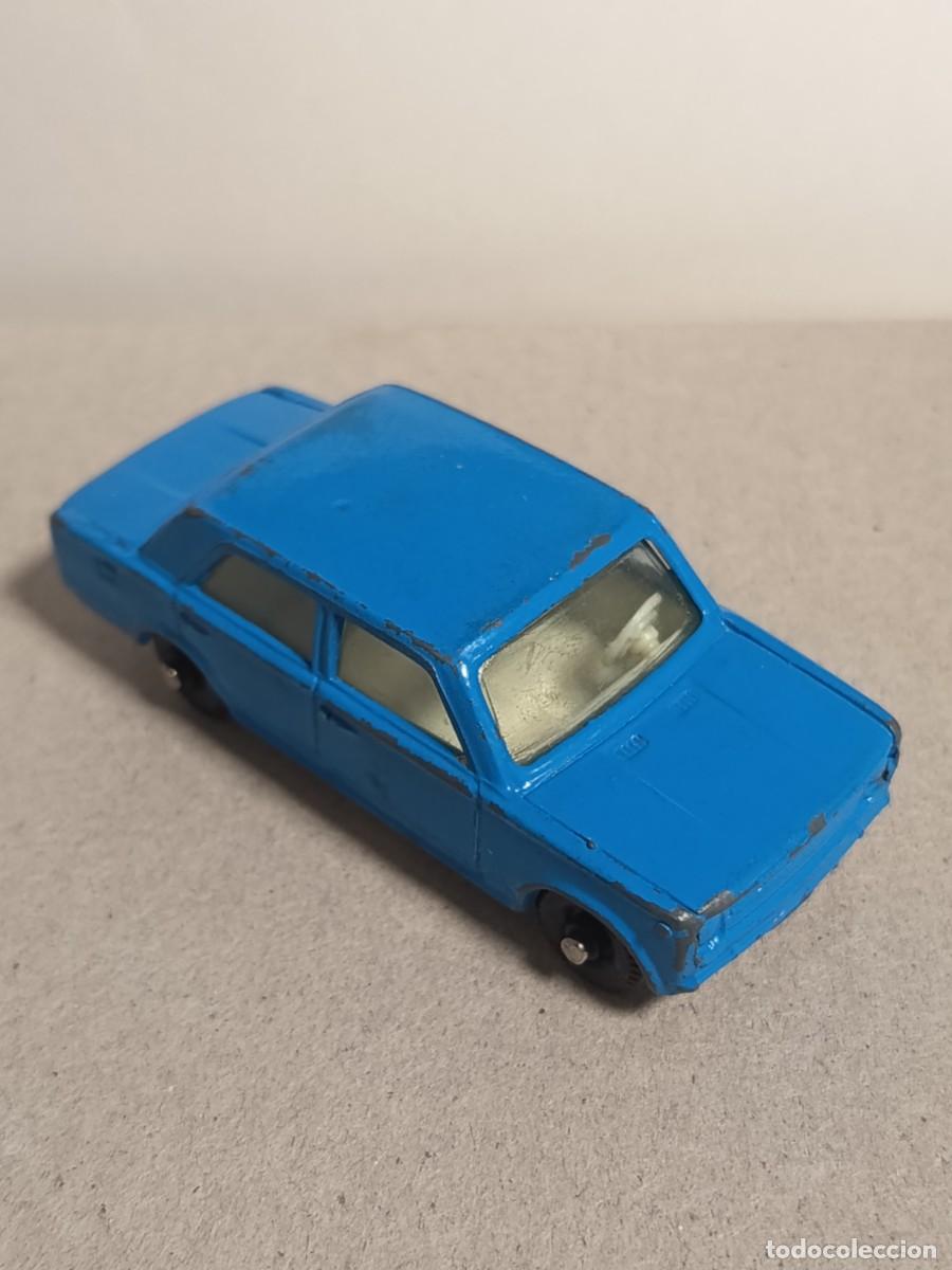 Coches a escala: COCHE METALICO ANTIGUO SEAT 124 N&deg;2117 MADE IN SPAIN
