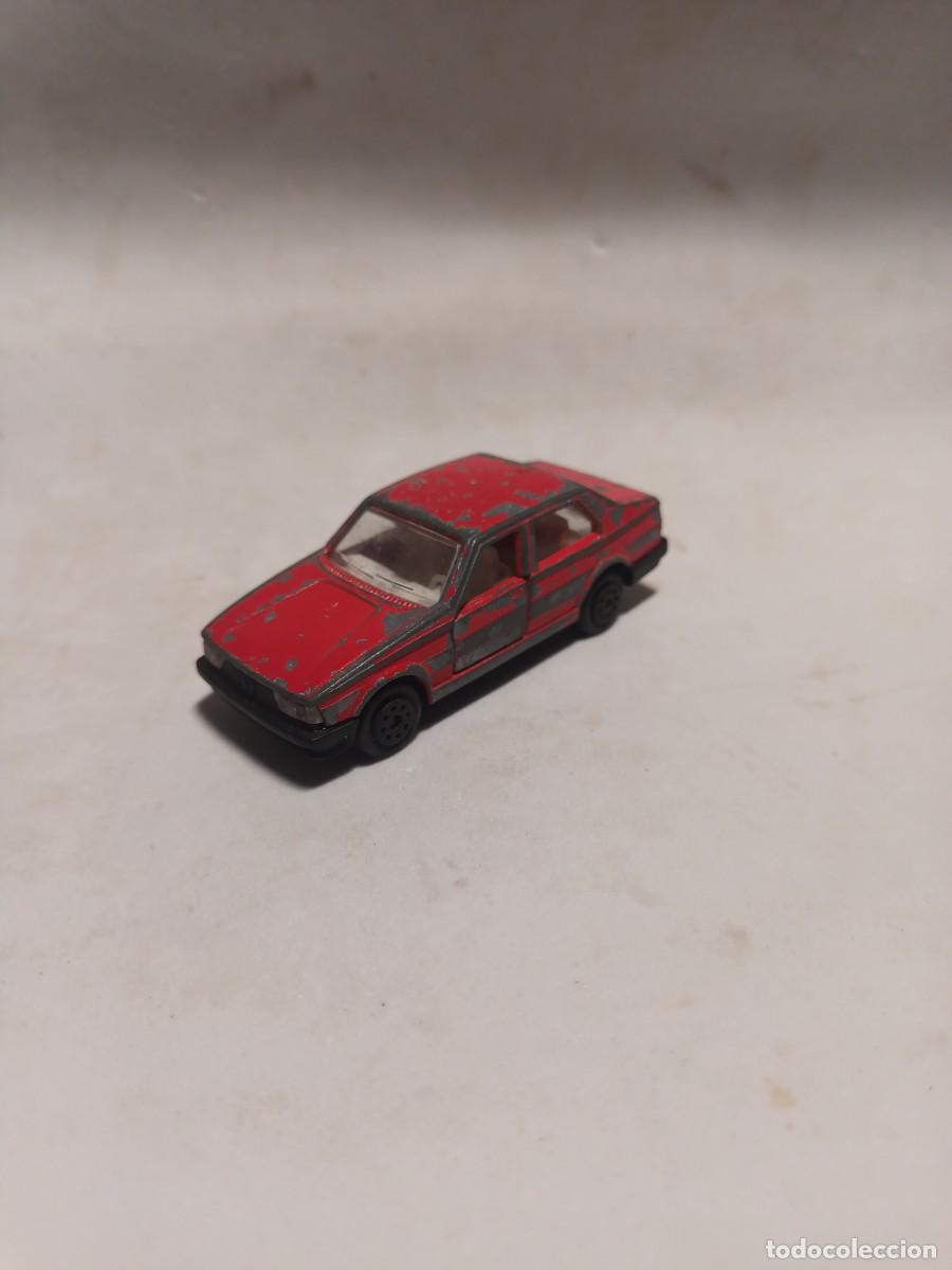 Coches a escala: ALFA ROMEO 75 ROJO MAJORETTE ESC 1:55 N&ordm; 271